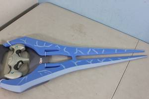 lot 46 image: HALO Toy Energy Sword Costume Prop