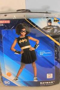 lot 145 image: Kids DC Comics Batgirl Halloween Costume S