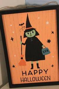 lot 149 image: 9.5x14 Decorative Halloween Framed Wooden Sign