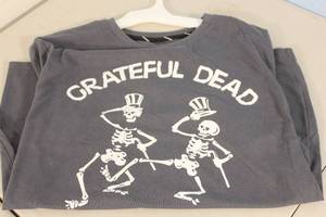lot 158 image: Kids XL Grateful Dead Dancing Skeleton Teeshirt