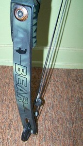 lot 12 image: Bear Super Grizzly adult size compound bow.