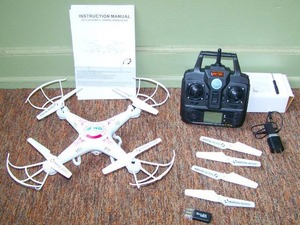 lot 27 image: Helicopter drone with a built in camera and carry case.