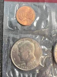 lot 19 image: 1976 US BICENTENNIAL 6 COIN MINT SET