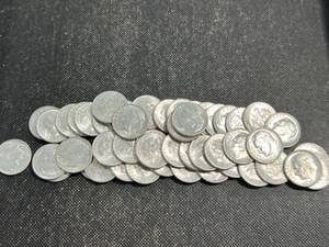 lot 30 image: UNCIRCULATED ROLL OF 50 US ROOSEVELT DIMES ALL 1961
