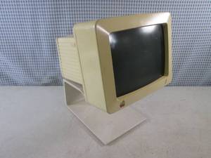 lot 4 image: (A-2) Apple Monitor Model G090S - ...