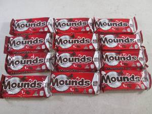 lot 17 image: (B-1) 12 King Size Mounds Candy Bar...