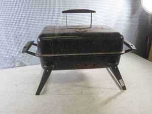 lot 91 image: (EW3) Portable Backyard Grill...