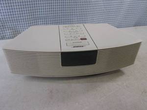 lot 103 image: (A-2) Bose Wave Radio AWR1-1W - Wor...