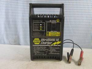 lot 134 image: (EC1) Napa Ultramatic 10 Charger...