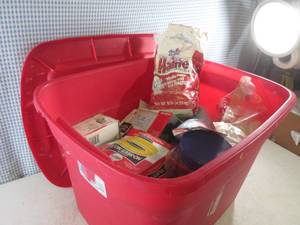 lot 136 image: (F-1) 18 Gallon Sterilite Tote with...