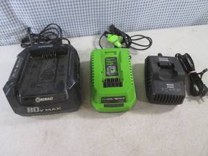 lot 142 image: (CSB) 3 Battery Chargers - Kobalt 8...