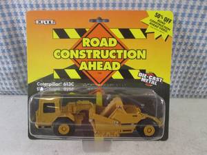 lot 154 image: (H-1) Ertl Caterpillar 613C Elevati...