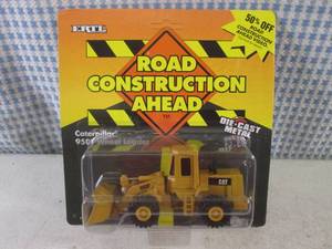 lot 157 image: (H-1) Ertl Caterpillar 950F Wheel L...