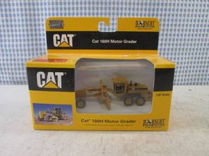 lot 161 image: (H-1) Norscot Cat 160H Motor Grader...