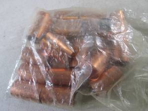 lot 230 image: (FS) Bag with 18 Copper 34 Fittin...