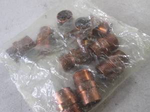 lot 232 image: (FS) Bag of 10 Copper 34 Fittings...