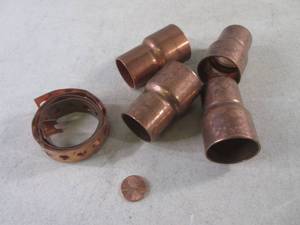 lot 242 image: (FS) 4 Copper Fittings and Strap...