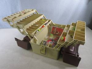 lot 302 image: (A-1) Plano 8606 Fishing Tackle Box...