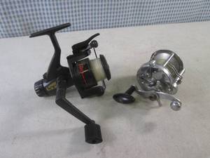 lot 307 image: (EC1) 2 Fishing Reels - Zebco Quant...