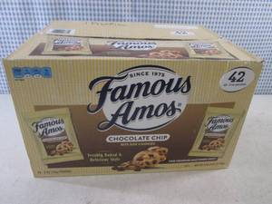lot 333 image: (B-3) Case 42 Pouches Famous Amos C...