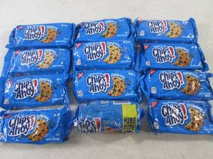 lot 367 image: (B-3) 12 Packs of Chips Ahoy Cookie...