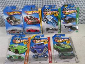 lot 380 image: (EC1) Assorted Hot Wheels in Packag...