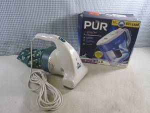 lot 46 image: (EC1) Bissell 3065 Electric Hand Va...