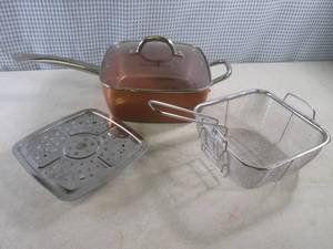 lot 61 image: (EW3) Copper Chef 9.5 Pan with Acc...