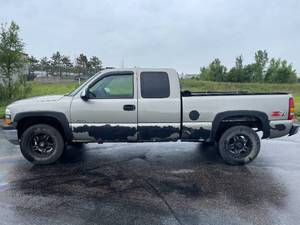 1999 Chevrolet Silverado 1500 LS - 4X4