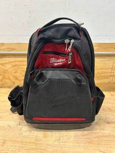 lot 49 image: MILWAUKEE Bag