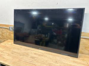 lot 56 image: SAMSUNG 55 UHD 4K Flat Smart TV
