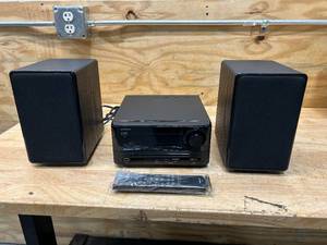 lot 86 image: INSIGNIA Compact CD Shelf System with Bluetooth
