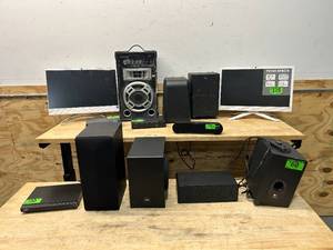 lot 89 image: Lot of Electronics