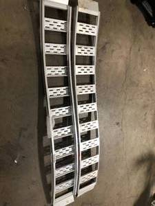 CargoSmart 12 in. W x 90 in. L 1500 lb. Capacity Aluminum Fixed S-Curve Truck Loading Ramp with Treads (Includes 2 Ramps) customer return