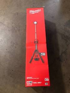 Milwaukee M18 18-Volt Lithium-Ion Cordless Rocket Dual Power Tower Light (Tool-Only) customer return see pictures