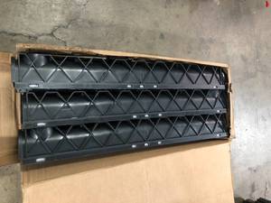 RELN Storm Drain Deep Series 5 in. W x 5.25 in. D x 39.4 in. L Channel Drain Kit with Gray Grate (6-Pack) customer returns see pictures