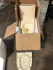 Swiss Madison St. Tropez 1-Piece 1.11.6 GPF Dual Flush Elongated Toilet in Bisque customer return review pictures