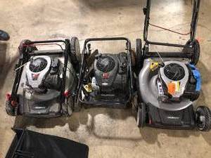 Lot of assorted used Lawmowers customer returns review pictures