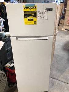Magic Chef 7.3 cu. ft. 2-Door Mini Fridge in White with Freezer customer return not used in good condition see pictures