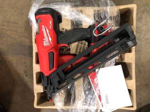 Milwaukee M18 FUEL 18-Volt Lithium-Ion Brushless Cordless Gen II 15-Gauge Angled Finish Nailer (Tool-Only) customer return review pictures