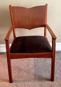 lot 32 image: Vintage Jonathan Benson Chair