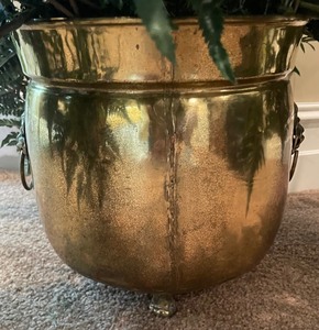 lot 38 image: Faux Ferns in Brass Planter