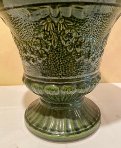 lot 75 image: Gorgeous Green Planter