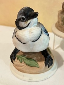 lot 28 image: Boehme Fledgling Red Pole Porcelain Figurine, Boehme Baby Blue Jay Figurine and Baby Crested Flycatcher