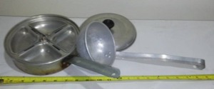 lot 563 image: Vintage Aluminum Egg Pan and Ladel. Nice.