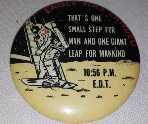 lot 627 image: July 1969 Moon Landing Commemorative Mirror in box.