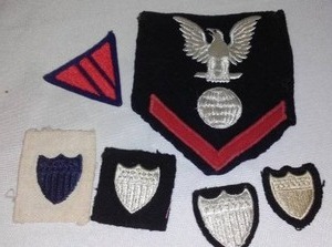 lot 629 image: Military Cloth Patches.