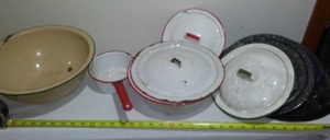 lot 633 image: Mismatched Enamelware