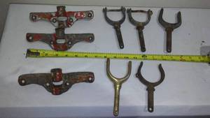 lot 639 image: Oarlocks and mounts