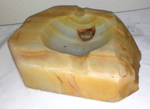 lot 653 image: Heavy Stone Ashtray. Pipe and Cigar Super Piece.